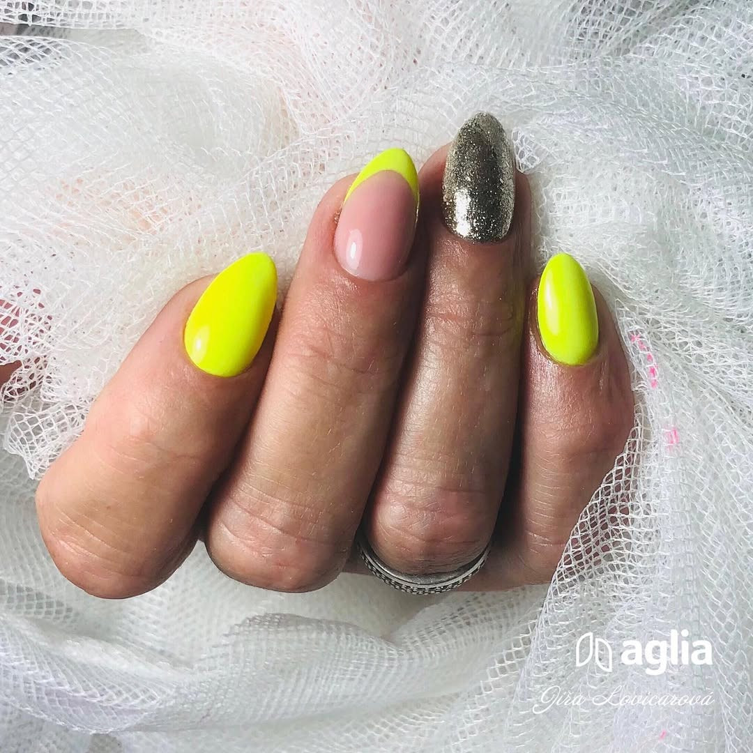 GAUDY YELLOW