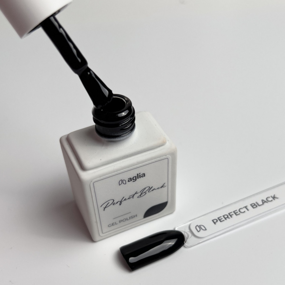 PERFECT BLACK smalto semipermanente per unghie